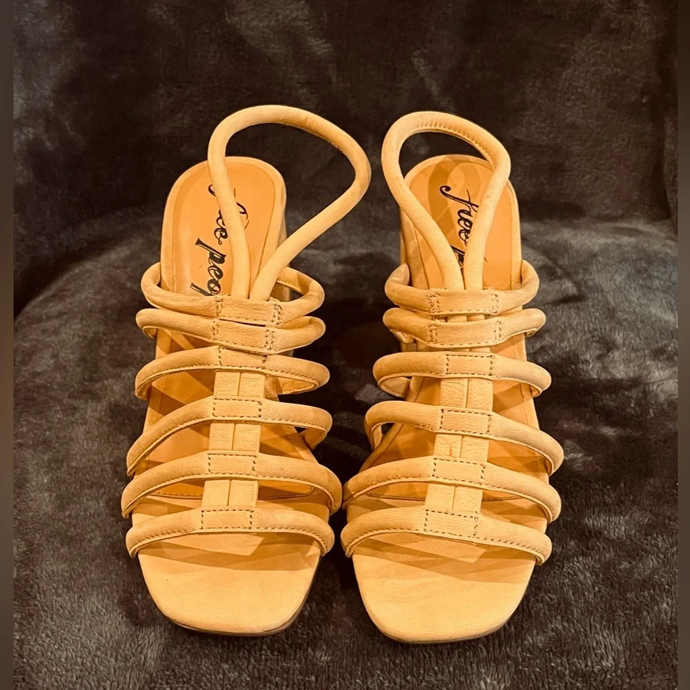 Free People strapped cinched block heel sandals. Leather. Caged style. Yellow 36